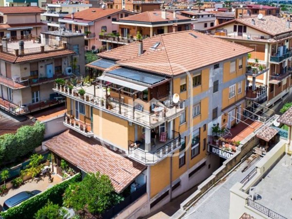 appartamento in vendita a Roma in zona Finocchio