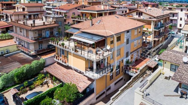 appartamento in vendita a Roma in zona Finocchio
