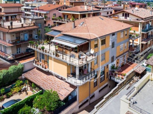 appartamento in vendita a Roma in zona Finocchio