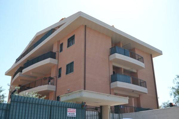 appartamento in vendita a Roma in zona Romanina