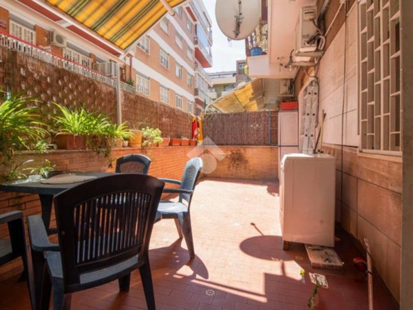 appartamento in vendita a Roma in zona Ostia