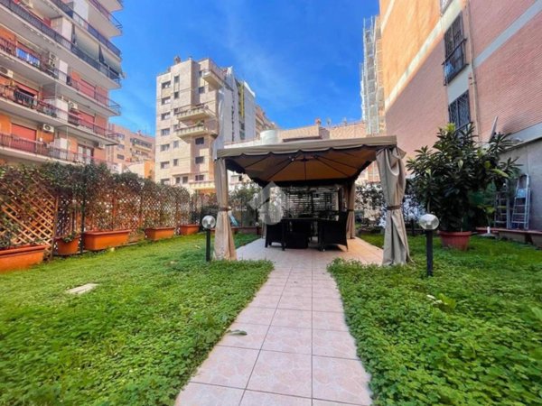 appartamento in vendita a Roma in zona Gianicolense