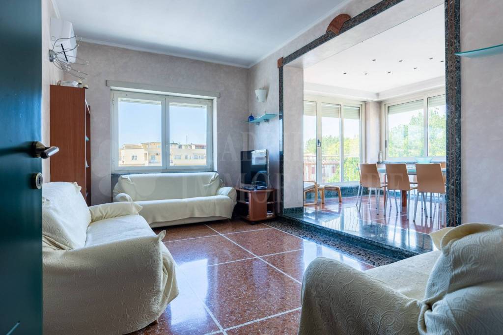 appartamento in vendita a Roma in zona Ostia