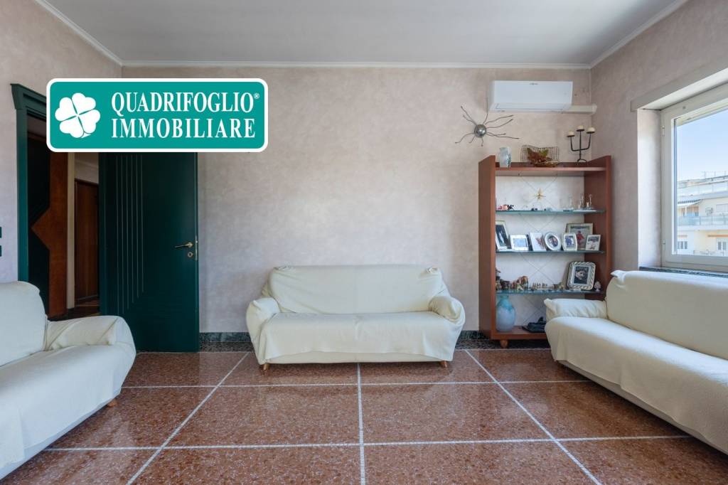 appartamento in vendita a Roma in zona Ostia