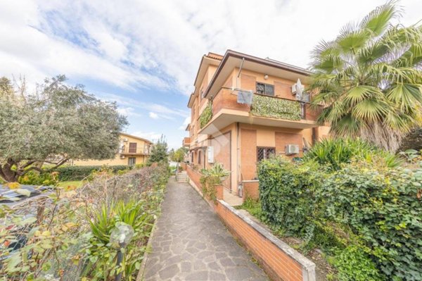 appartamento in vendita a Roma in zona Tor Vergata/Torrenova