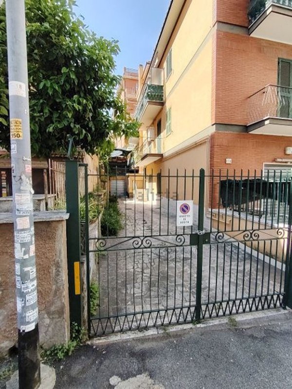 appartamento in vendita a Roma in zona Montespaccato