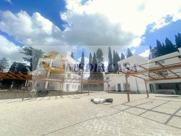appartamento in vendita a Roma in zona Isola Farnese