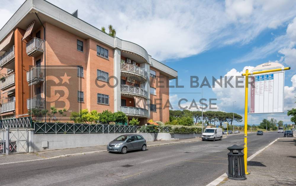 appartamento in vendita a Roma in zona Settecamini