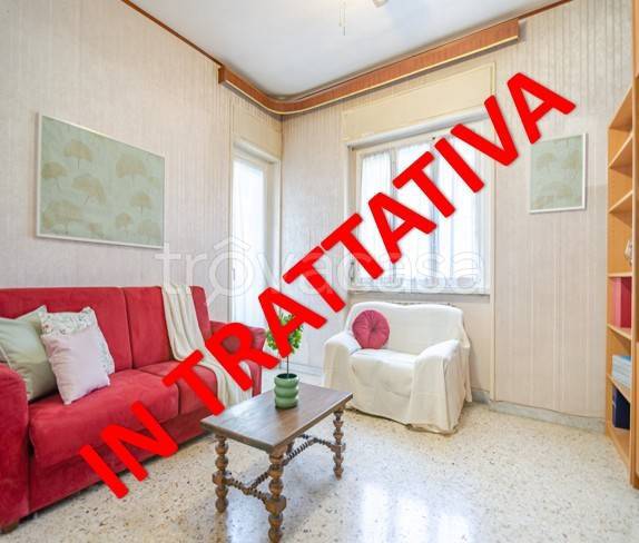 appartamento in vendita a Roma in zona Torre Spaccata
