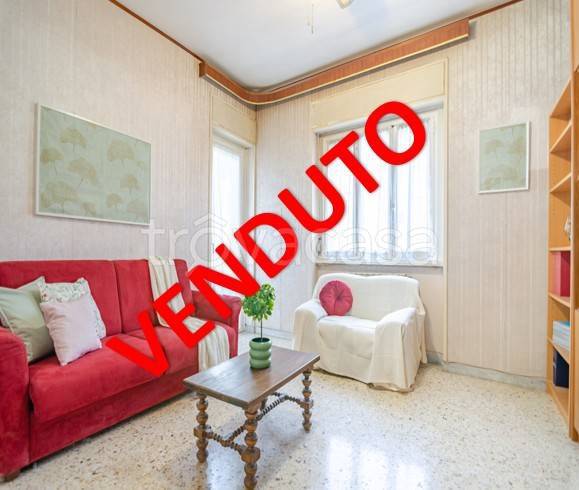 appartamento in vendita a Roma in zona Torre Spaccata