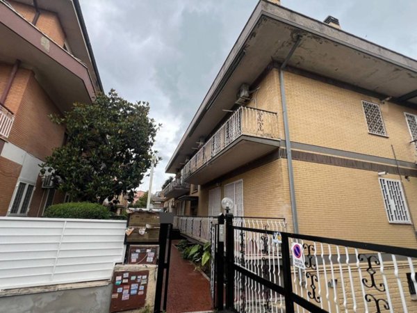 appartamento in vendita a Roma in zona Tor Vergata/Torrenova