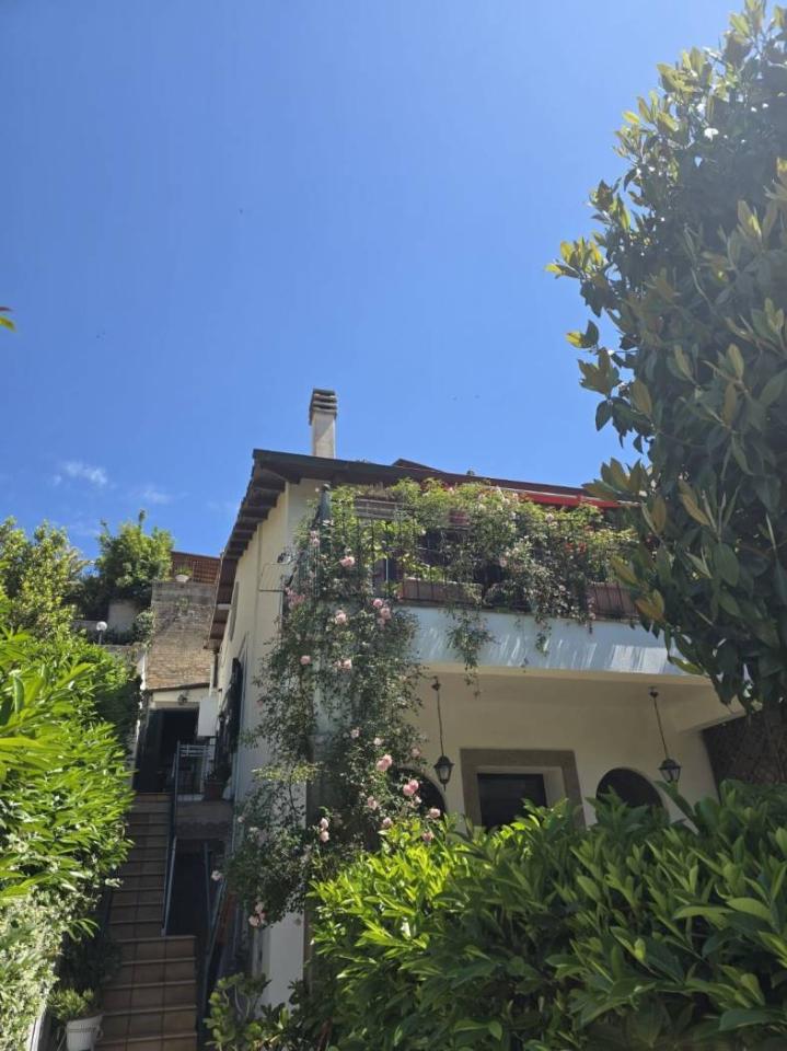 casa indipendente in vendita a Roma in zona Prima Porta