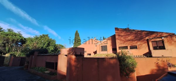 casa indipendente in vendita a Roma in zona Prima Porta