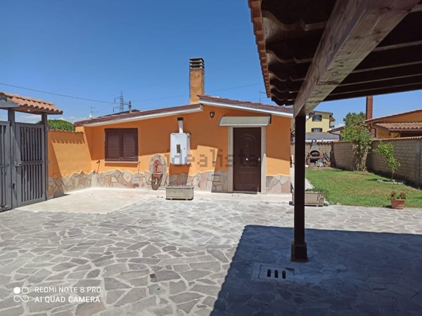 appartamento in vendita a Roma in zona Piana del Sole