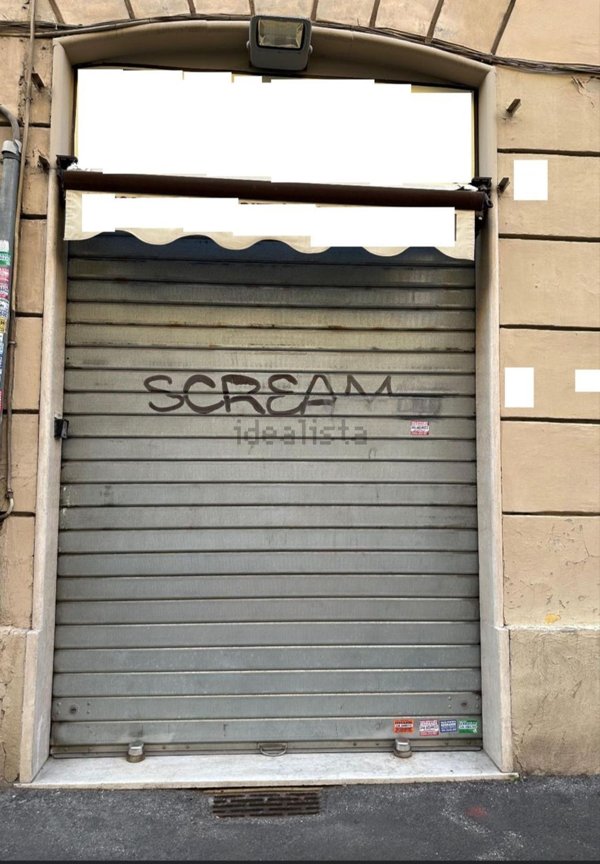 locale commerciale in vendita a Roma in zona Rione Prati