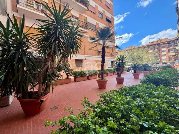appartamento in vendita a Roma in zona Gianicolense