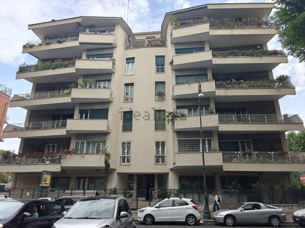 appartamento in vendita a Roma in zona Nomentano