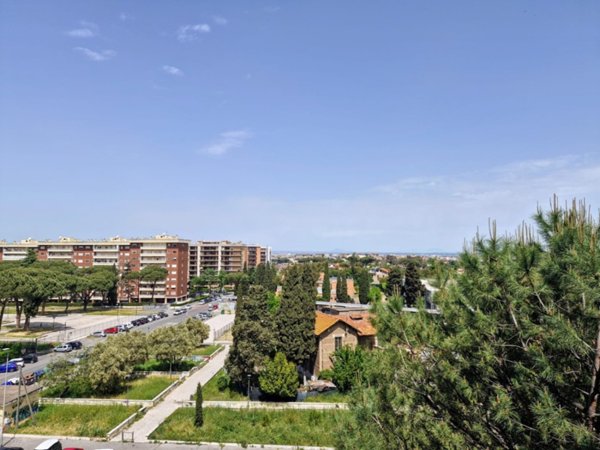 appartamento in vendita a Roma in zona Cinecittà