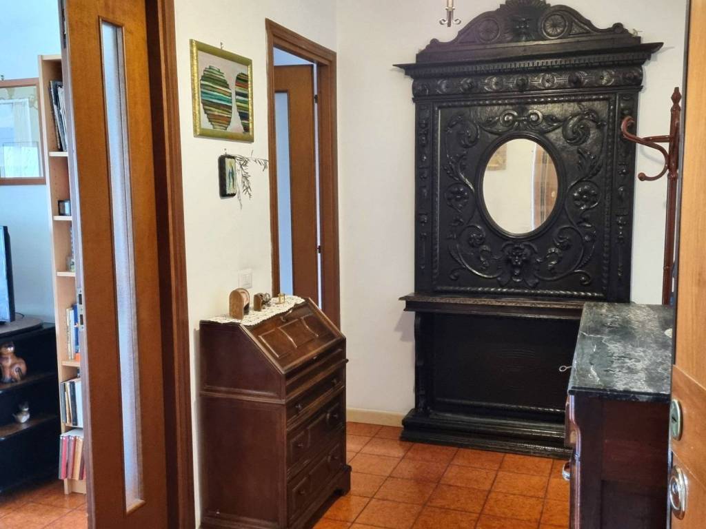 appartamento in vendita a Roma in zona Cinecittà