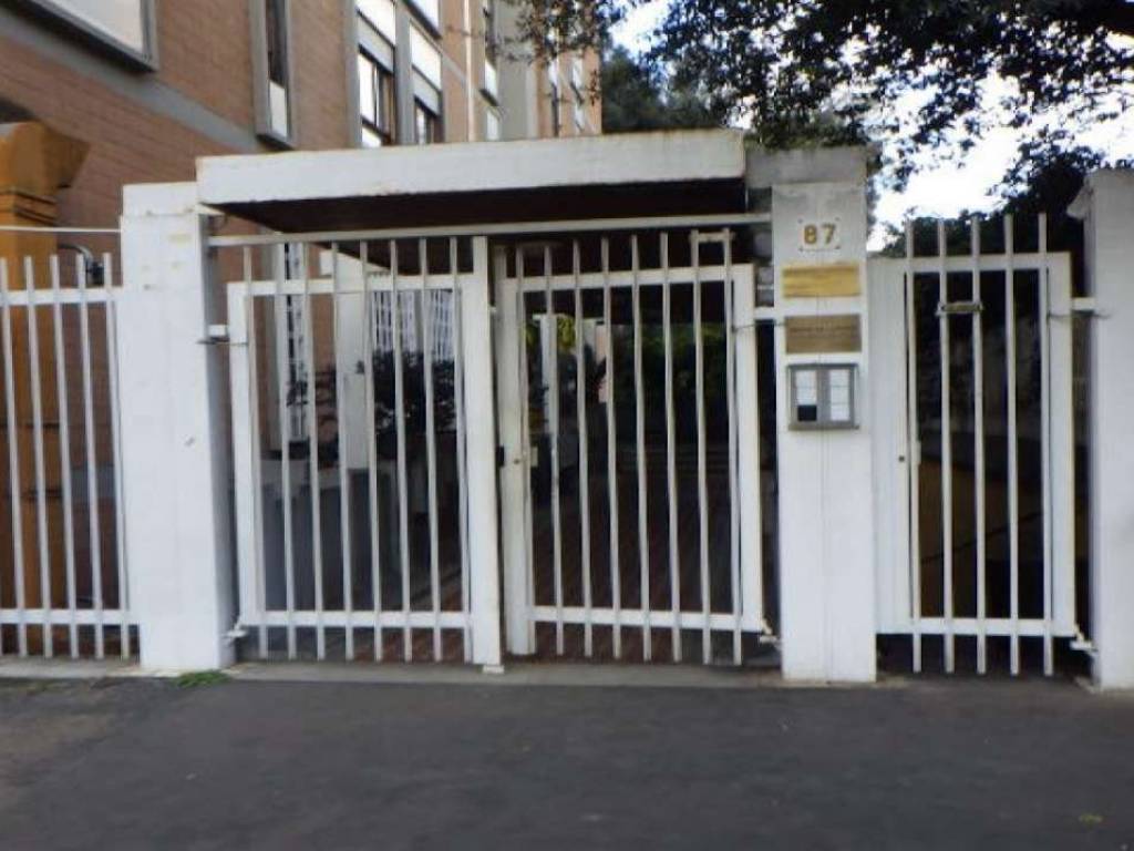 ufficio in vendita a Roma in zona Parioli