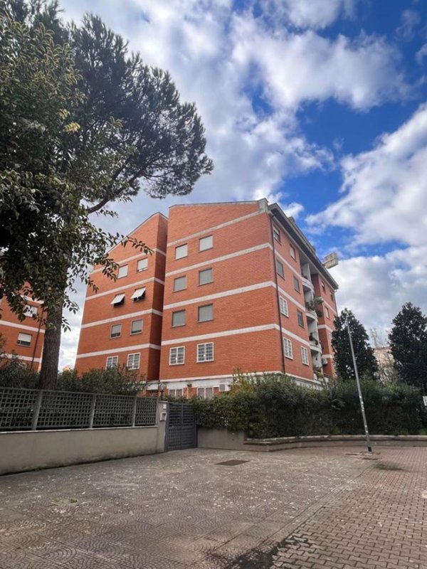 appartamento in vendita a Roma in zona Monte Sacro/Talenti