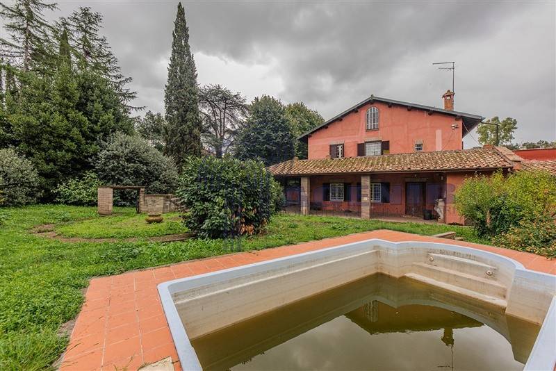 casa indipendente in vendita a Roma in zona Torrino