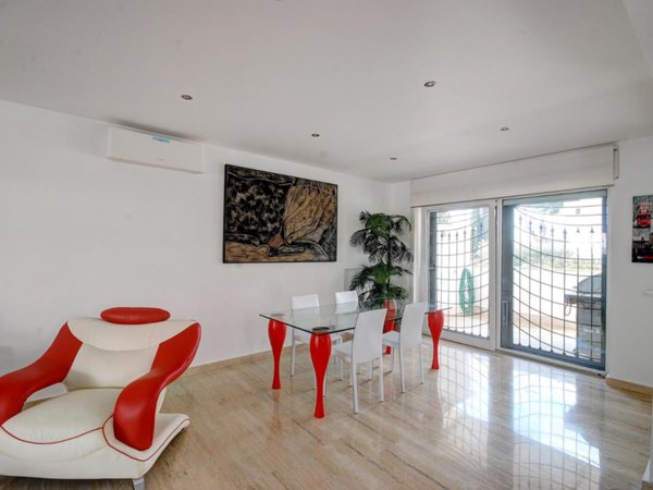 casa indipendente in vendita a Roma in zona Casal Palocco