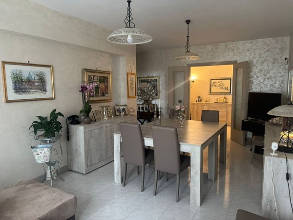 appartamento in vendita a Roma in zona Ardeatino