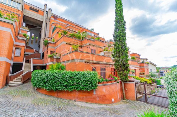 appartamento in vendita a Roma in zona Prima Porta