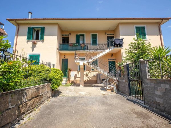 appartamento in vendita a Roma in zona Finocchio