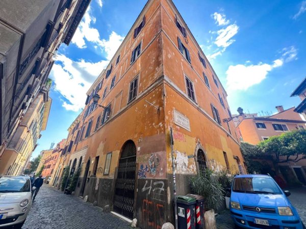 appartamento in vendita a Roma in zona Trastevere