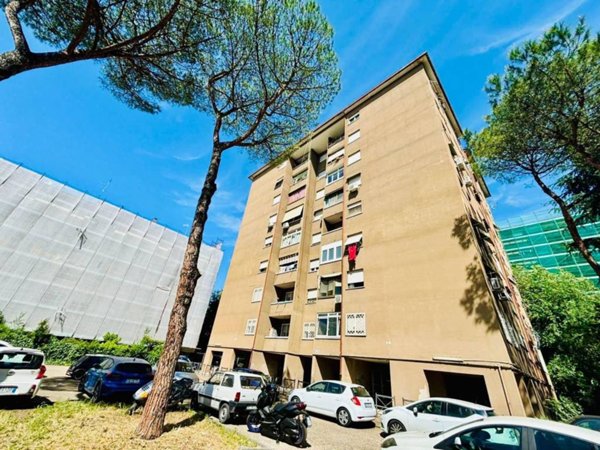 appartamento in vendita a Roma in zona Torre Maura