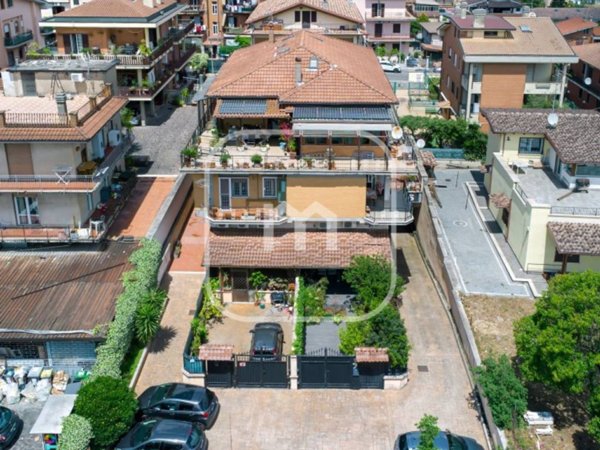 appartamento in vendita a Roma in zona Borghesiana