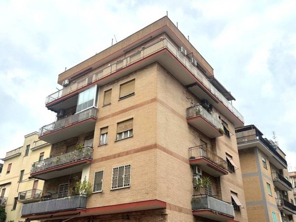 appartamento in vendita a Roma in zona Prenestino-Centocelle