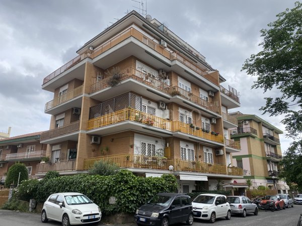 appartamento in vendita a Roma in zona Torrevecchia