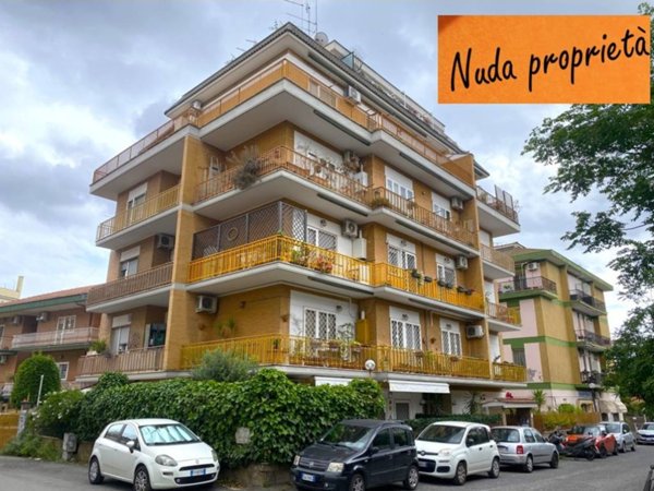 appartamento in vendita a Roma in zona Torrevecchia