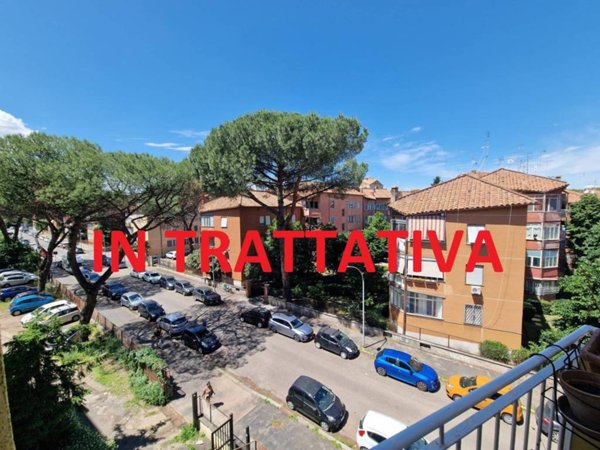 appartamento in vendita a Roma in zona Appio Claudio