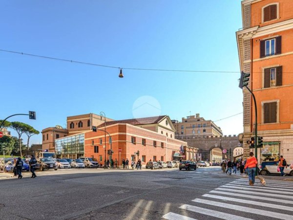 appartamento in vendita a Roma in zona Rione Borgo