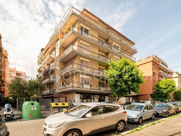 appartamento in vendita a Roma in zona Prenestino-Centocelle