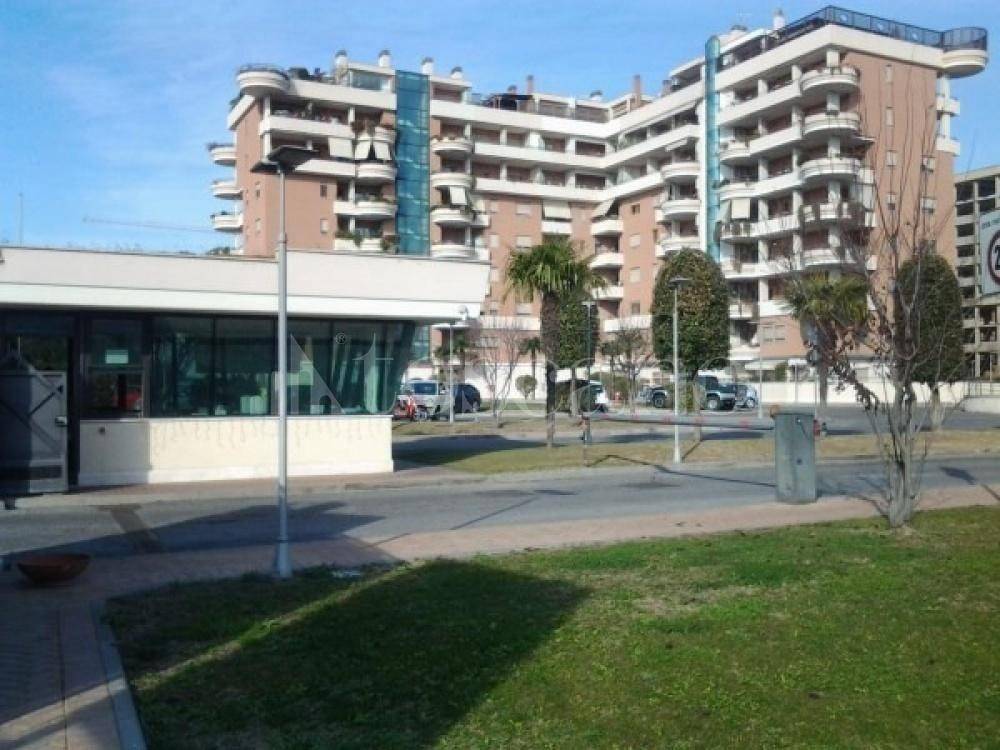 appartamento in vendita a Roma in zona Dragona/Bagnoletto