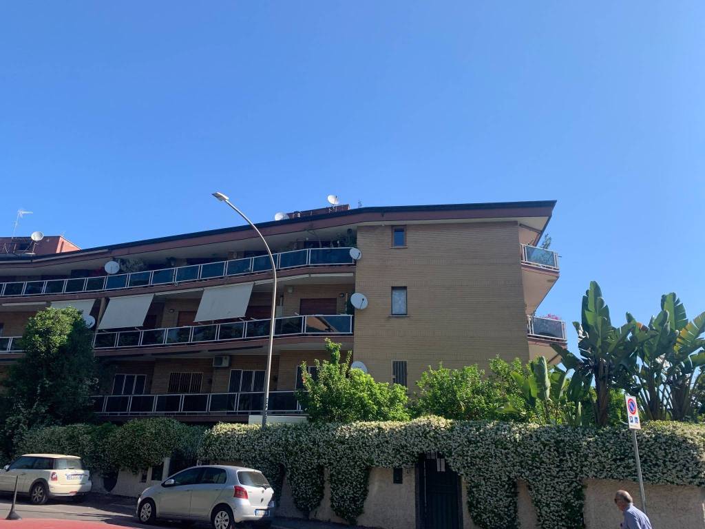 appartamento in vendita a Roma in zona Gianicolense