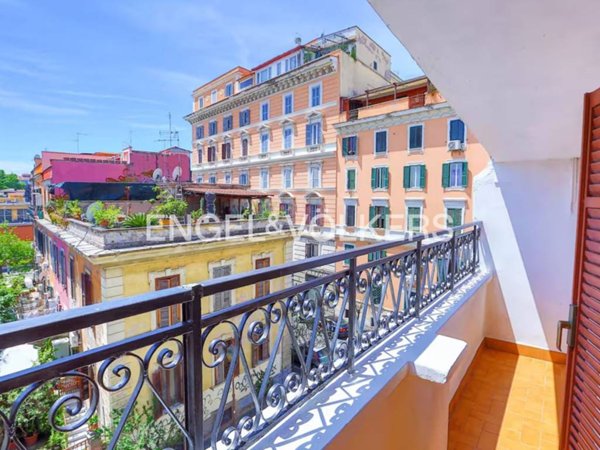 appartamento in vendita a Roma in zona Esquilino