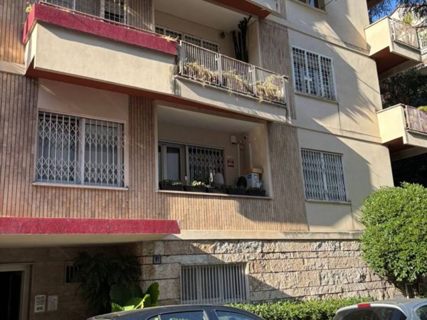 appartamento in vendita a Roma in zona Della Vittoria