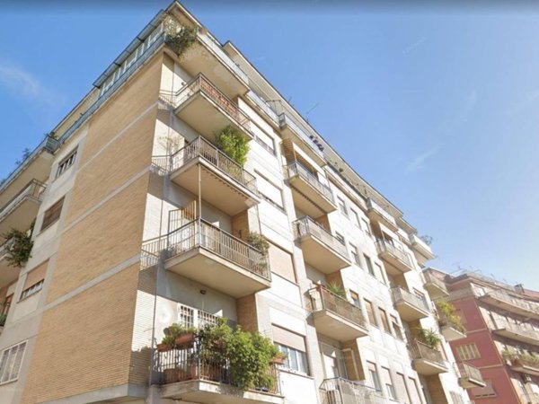 appartamento in vendita a Roma in zona Nomentano