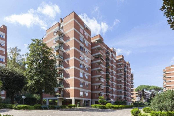appartamento in vendita a Roma in zona Ardeatino