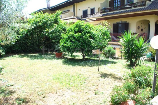 casa indipendente in vendita a Roma in zona Axa
