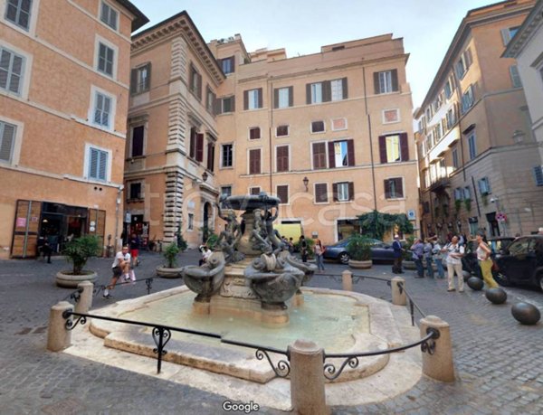 trivano in vendita a Roma in zona Pigna - Sant'Angelo