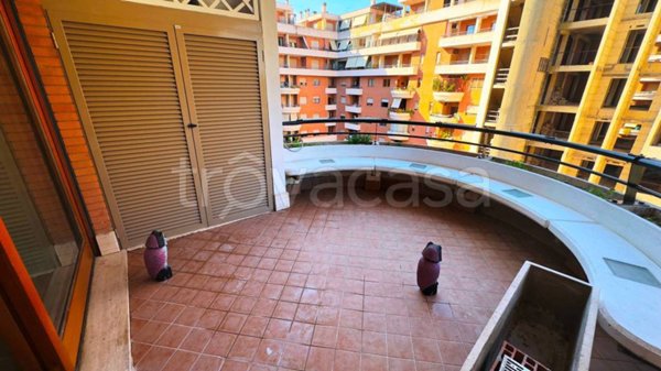 appartamento in vendita a Roma in zona Acilia
