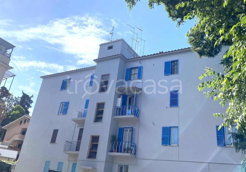 appartamento in vendita a Roma in zona Vitinia