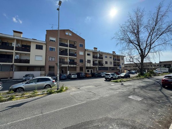 appartamento in vendita a Roma in zona Infernetto